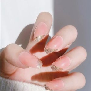 Press on nails 24 pieces